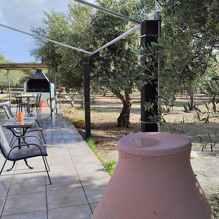 Olea Cottage Galatás Exterior photo